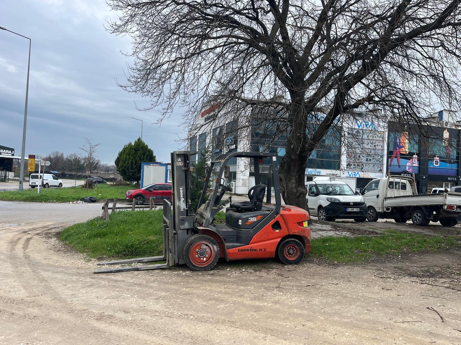 forklift warehouse operator